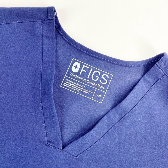FIGS Casma one pocket blue scrub top XS - Picture 3 of 7